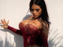 MilaWill - female with black hair and  small tits webcam at xLoveCam