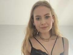 BrandyHelga-hot - blond female webcam at xLoveCam