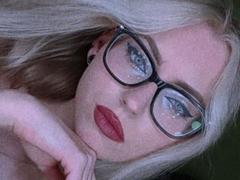 BrianaSensual - female webcam at xLoveCam