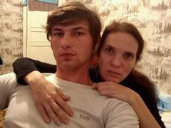 BridleyMollie - couple webcam at xLoveCam