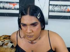 Bruna_Allen - shemale with black hair webcam at ImLive
