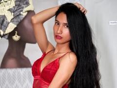 BrunetteLoveHott - female webcam at xLoveCam