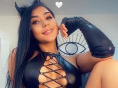 BrunetteNice from xLoveCam