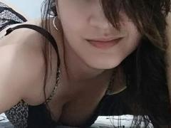 BrunetteXforYou - female with black hair webcam at xLoveCam
