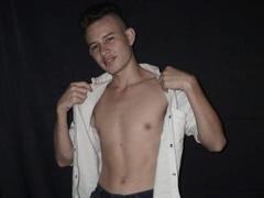 BryanSexiest - male webcam at xLoveCam