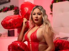 CamilaBardot - blond female webcam at xLoveCam