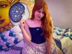 CamilaFerretti - shemale with red hair webcam at LiveJasmin