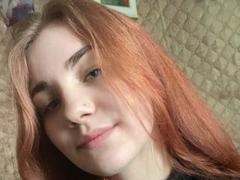 CamillaLizzy - female with brown hair webcam at xLoveCam