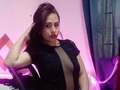 CamillePaulis - female with brown hair webcam at xLoveCam