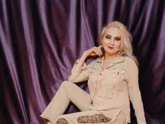 CarlyTreat - blond female webcam at xLoveCam