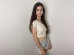 CarolinaBensy - female with brown hair and  small tits webcam at xLoveCam