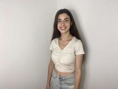 CarolinaBensy - female with brown hair and  small tits webcam at xLoveCam