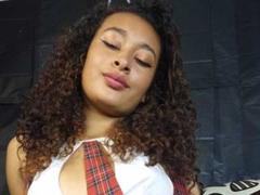 CataleyaEden - female with brown hair webcam at xLoveCam