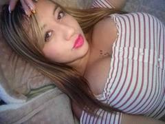 ChanelTatto - blond female webcam at xLoveCam