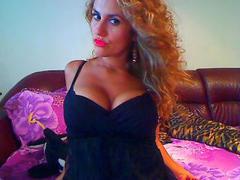 ChaudeLucy - blond female with  big tits webcam at xLoveCam