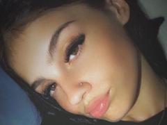 CherryDevine - female webcam at xLoveCam