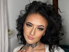 CherrysPrimetime-hot - female with black hair webcam at xLoveCam