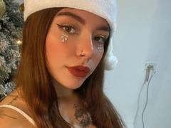 ChloeVertinely - female with brown hair and  small tits webcam at xLoveCam