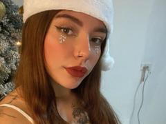 ChloeVertinely - female with brown hair and  small tits webcam at xLoveCam