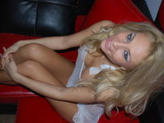 KrisaBanks - blond female webcam at LiveJasmin