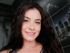 CindyStrawberry-hot - female with black hair webcam at xLoveCam