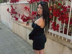 Claudiliciousxx-hot - female with black hair webcam at xLoveCam