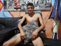 CoflaHot - male webcam at xLoveCam