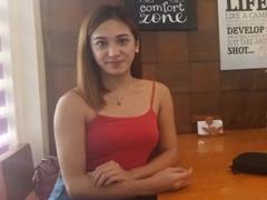 Conteza - shemale with brown hair and  small tits webcam at xLoveCam