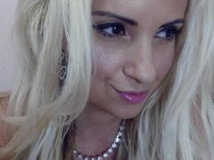 Corali - blond female with  big tits webcam at xLoveCam
