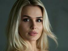 CorneliaDesire - blond female webcam at xLoveCam