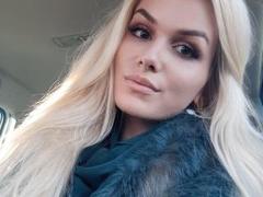 CorneliaDesire - blond female webcam at xLoveCam