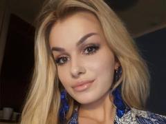 CorneliaDesire - blond female webcam at xLoveCam