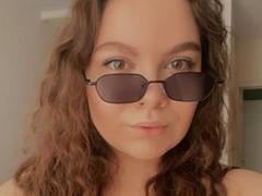 CortyRyans - female with brown hair webcam at xLoveCam