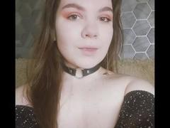 CortyRyans - female with brown hair webcam at xLoveCam