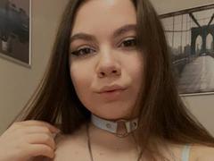 CortyRyans - female with brown hair webcam at xLoveCam