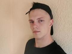 CoryVal - male webcam at xLoveCam