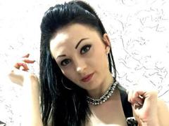 Coryna - female with brown hair webcam at xLoveCam