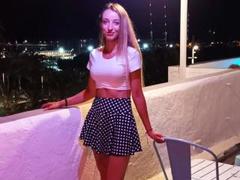 CremeDeLaCremeDE-hot - blond female webcam at xLoveCam