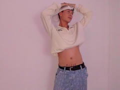 Crushnier - male webcam at xLoveCam