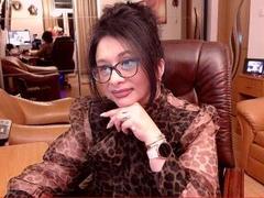 ClassybutNaughty - female with brown hair webcam at xLoveCam