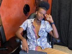 DahmerBlack - male webcam at xLoveCam