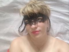 DanielaAdore - female webcam at xLoveCam