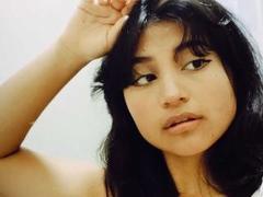 DaphnieEvans69 - female with black hair and  small tits webcam at xLoveCam