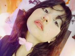 DaphnieEvans69 - female with black hair and  small tits webcam at xLoveCam