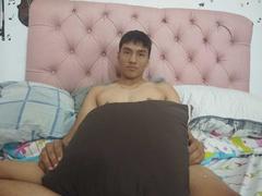 DarioVentura - male webcam at xLoveCam