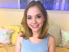 DellaRowe - blond female webcam at xLoveCam