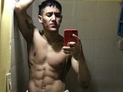 DereckHarris - male webcam at xLoveCam