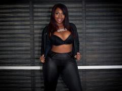 DiamondSex69 - female with black hair and  big tits webcam at xLoveCam