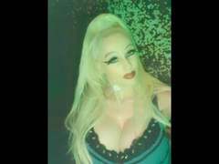 DivaBizarre111-hot - blond female webcam at xLoveCam