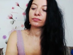 DollBlue - female with black hair webcam at xLoveCam